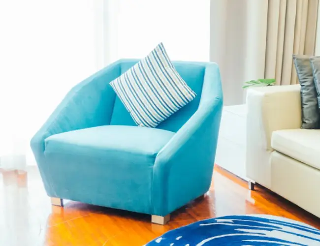 Gentle upholstery cleaning for a luxurious armchair