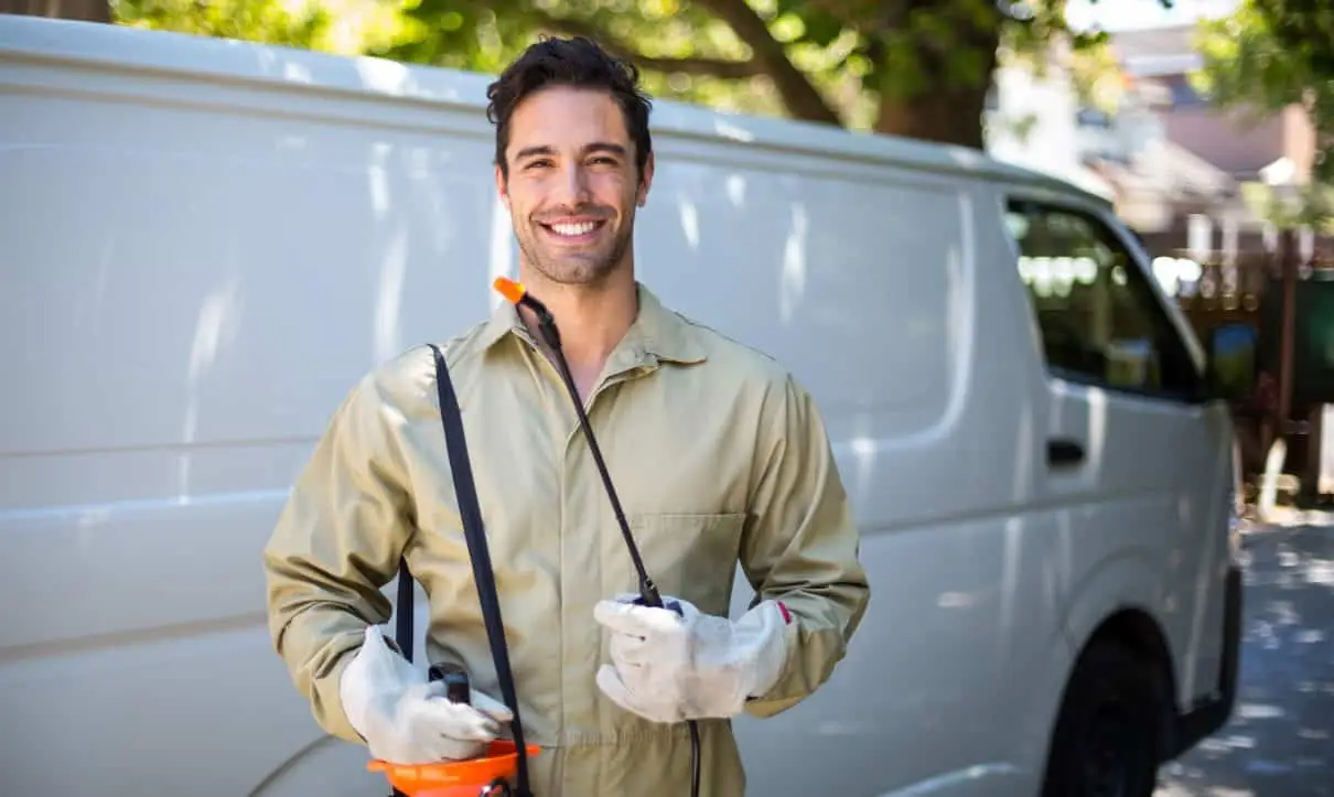 How to Keep Pests Out of your Garden? – Bond Cleaning Services | Professional House Cleaners | ozclean Cleaning 1 blog thumbnail